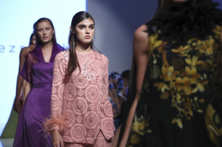 ezra-tuba-arab-fashion-week-ss20-dubai-7833