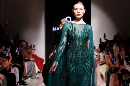 naja-saade-arab-fashion-week-ss20-dubai-6050
