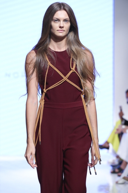 nora-al-shaikh-arab-fashion-week-ss20-dubai-0119