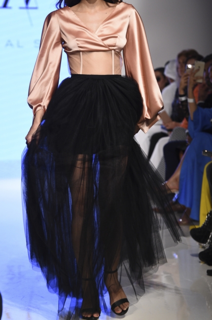 nora-al-shaikh-arab-fashion-week-ss20-dubai-4996