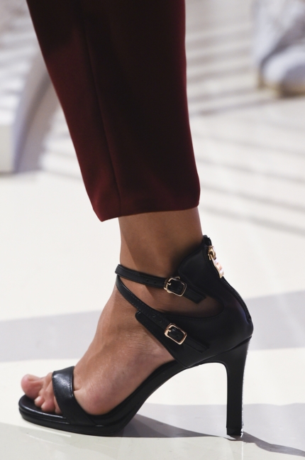 nora-al-shaikh-arab-fashion-week-ss20-dubai-5114
