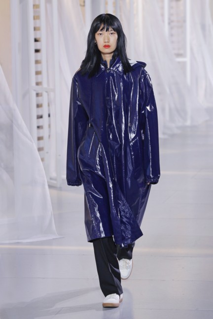 ami-alexandre-mattiussi-paris-mens-ss-17-30