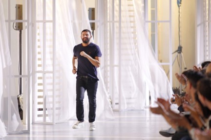 ami-alexandre-mattiussi-paris-mens-ss-17-35