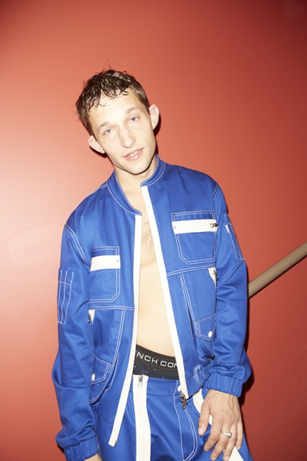 andrea-crews-paris-mens-ss-17-172