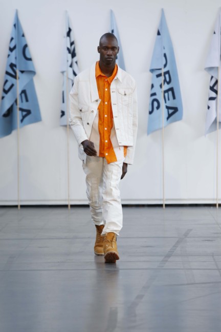 andrea-crews-paris-mens-ss-17-17