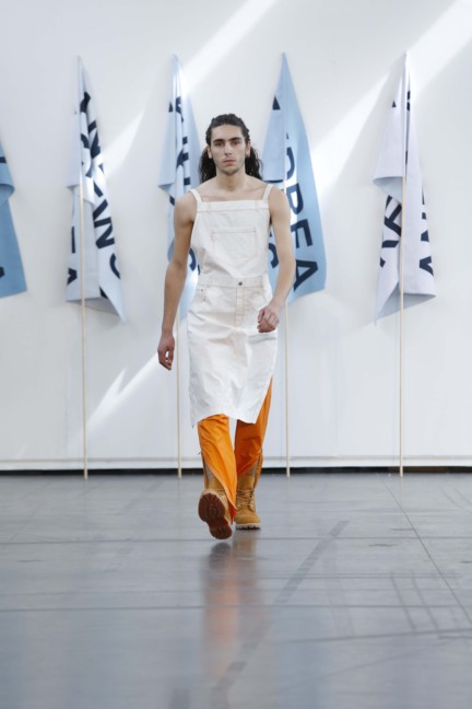andrea-crews-paris-mens-ss-17-33