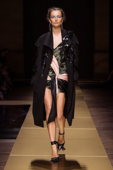 atelier_versace_fall-2016_12