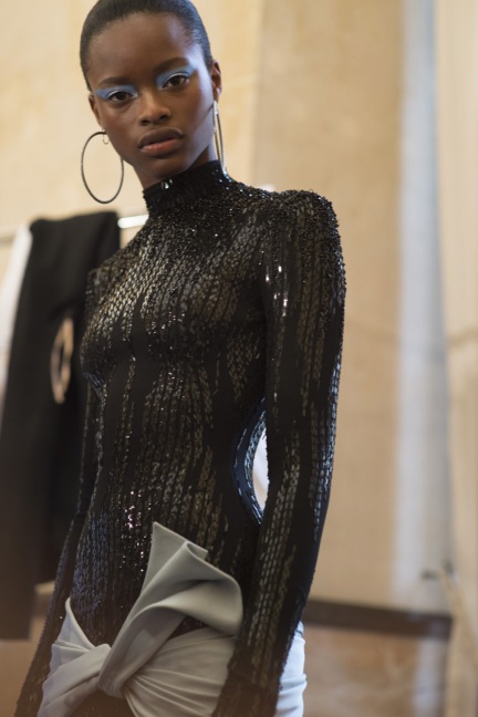 versacecouturefashionambient-093