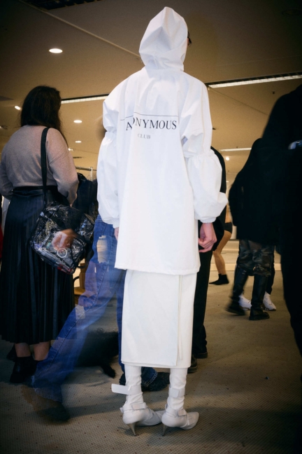 shayne_oliver_aw24_backstage1_by_caroline_kynast_for_bfw_15