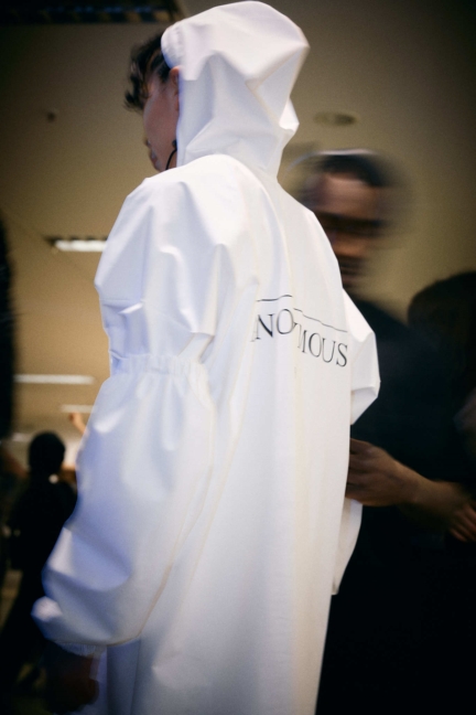 shayne_oliver_aw24_backstage1_by_caroline_kynast_for_bfw_16