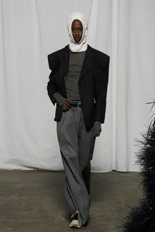 avenir__aw24_look13_by_boris_marberg_for_bfw