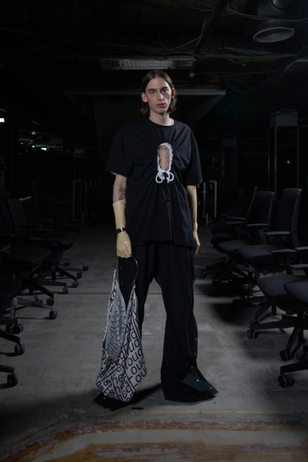 09_back2back_aw24_presentation_by_ioannispapadakis