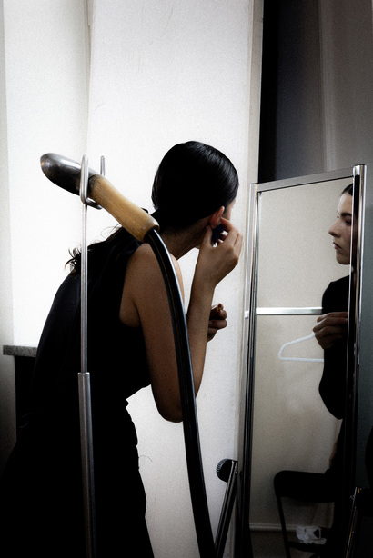 bobkova_ss24_backstage11_by_caroline_kynast_for_bfw