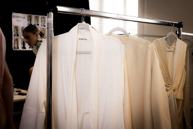 bobkova_ss24_backstage15_by_caroline_kynast_for_bfw