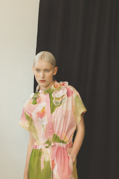 bobkova_ss24_backstage18_by_caroline_kynast_for_bfw