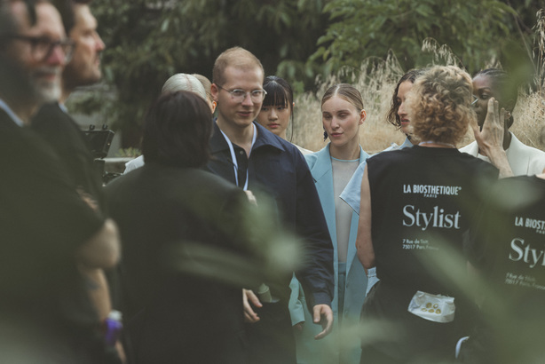 bobkova_ss24_backstage25_by_caroline_kynast_for_bfw