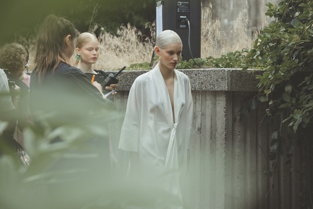 bobkova_ss24_backstage32_by_caroline_kynast_for_bfw