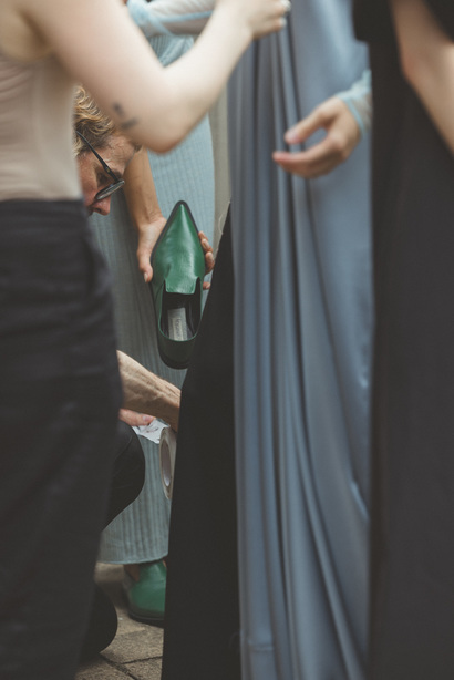 bobkova_ss24_backstage48_by_caroline_kynast_for_bfw