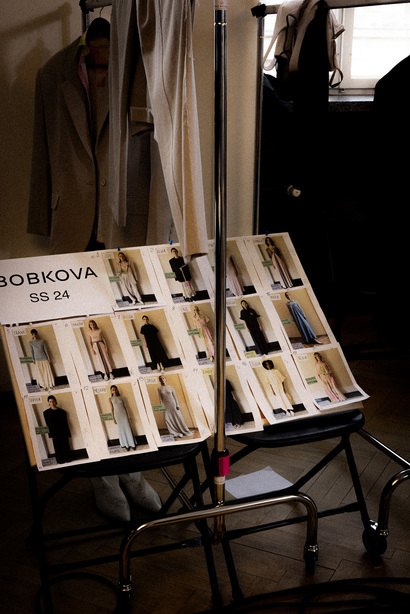 bobkova_ss24_backstage5_by_caroline_kynast_for_bfw