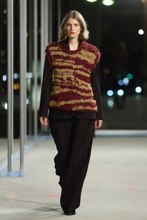 bobkova_aw24_look17_by_boris_marberg_for_bfw