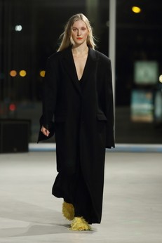 bobkova_aw24_look28_by_boris_marberg_for_bfw