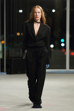 bobkova_aw24_look30_by_boris_marberg_for_bfw