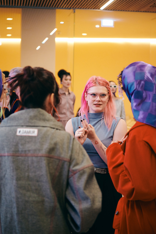 damur_aw24_backstage_by_ben_moenks_for_bfw_0041