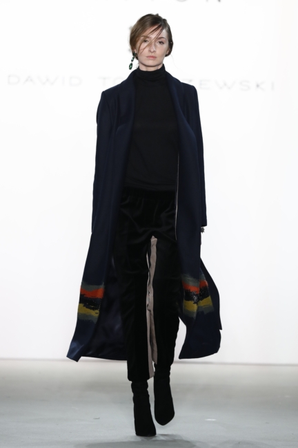 aw-2017_fashion-week-berlin_de_0003_dawid-tomaszewski-x-patrizia-aryton_70765