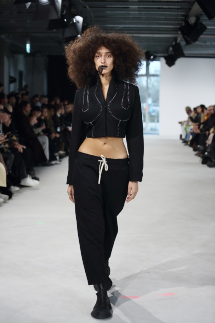 dennis_chuene_aw24_look15_by_boris_marberg_for_bfw