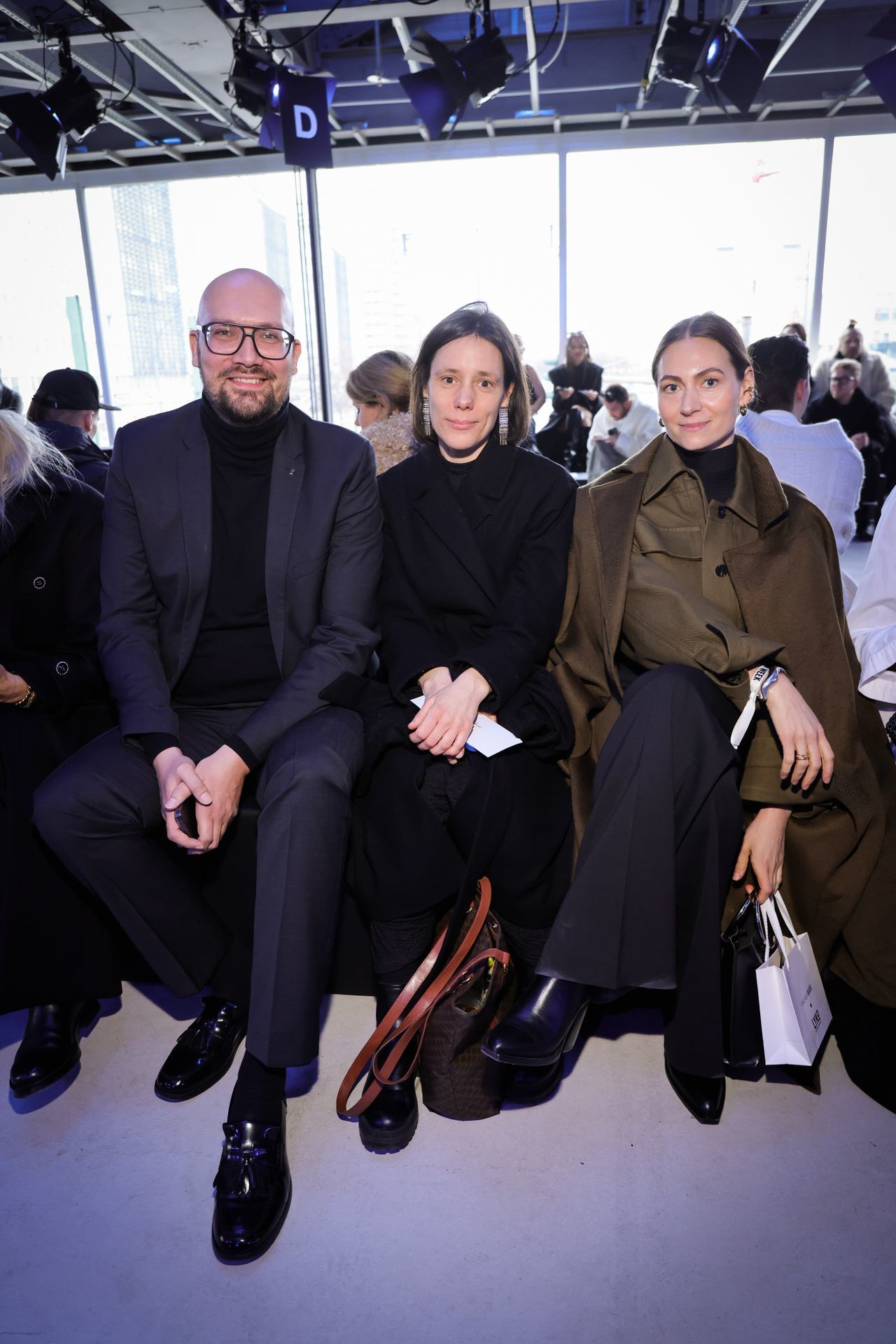 newest-bfw-aw24-joshuasammer-dennischuene-frontrow-web-011