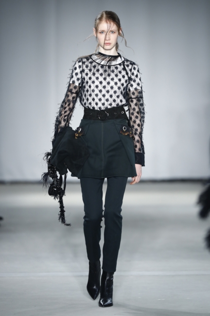 aw-2017_fashion-week-berlin_de_0010_dorothee-schumacher_69490