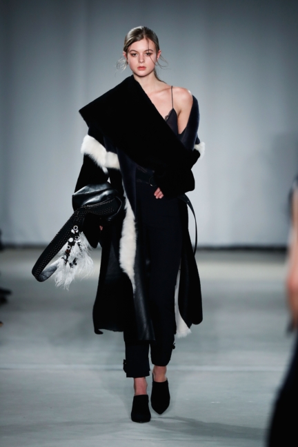 aw-2017_fashion-week-berlin_de_0038_dorothee-schumacher_69462