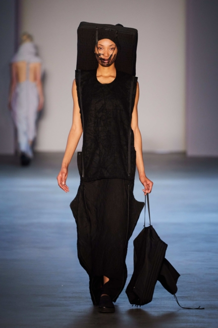 2_fw23_dzhus_look2_highres