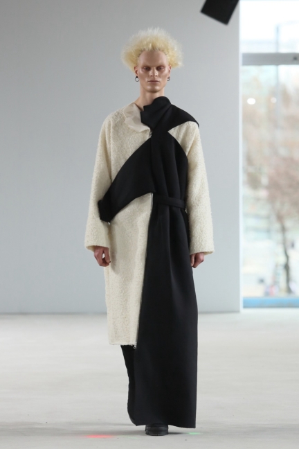 dzhus_aw24_look11_by_boris_marberg_for_bfw