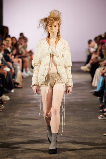 dzhus_ss24_look11_by_finnegan_koichi_godenschweger_for_bfw