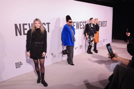 newest-bfw-aw24-joshuasammer-dzhus-frontrow-web-001