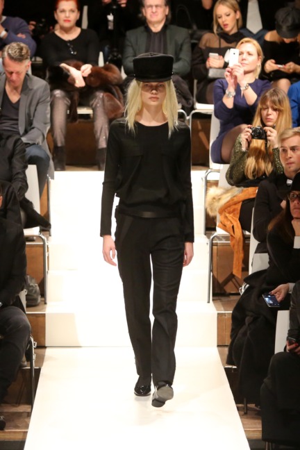 aw-2016_mercedes-benz-fashion-week-berlin_de_0007_esther-perbandt_61250
