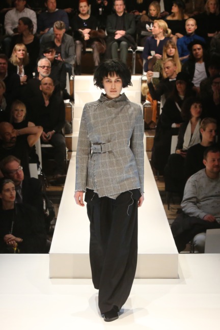 aw-2016_mercedes-benz-fashion-week-berlin_de_0019_esther-perbandt_61238
