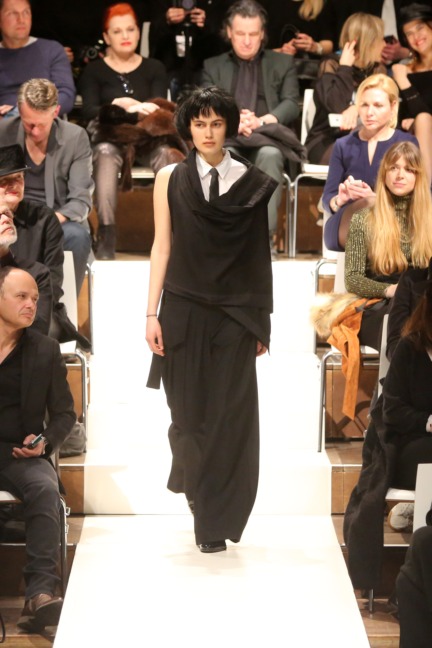 aw-2016_mercedes-benz-fashion-week-berlin_de_0031_esther-perbandt_61226