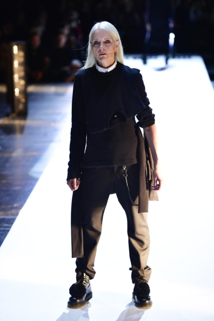 aw-2017_fashion-week-berlin_de_0001_esther-perbandt_69746