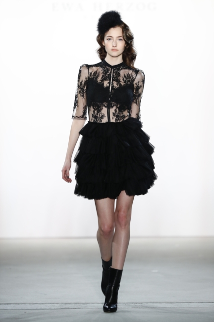 aw-2017_fashion-week-berlin_de_0002_ewa-herzog_70446