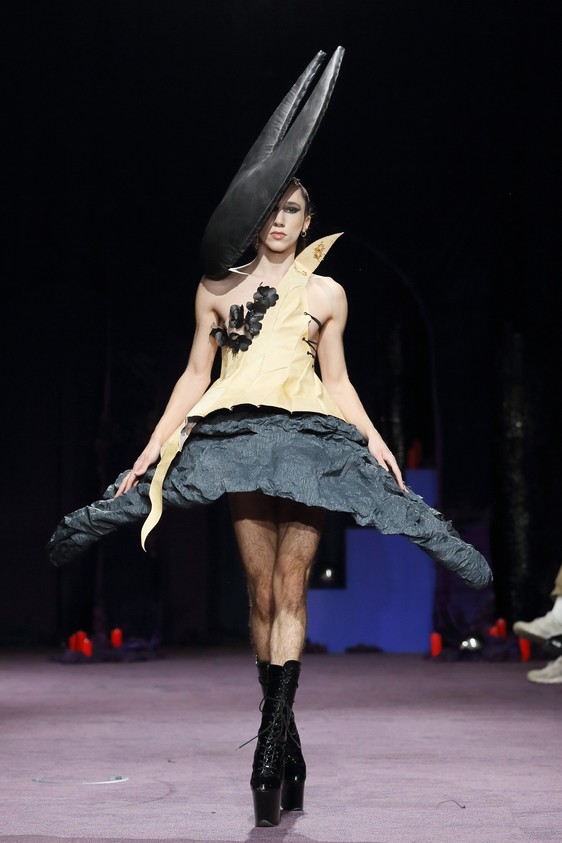 gluck_aw24_look14_by_boris_marberg_for_bfw