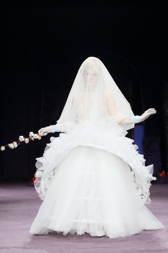 gluck_aw24_look19_by_boris_marberg_for_bfw