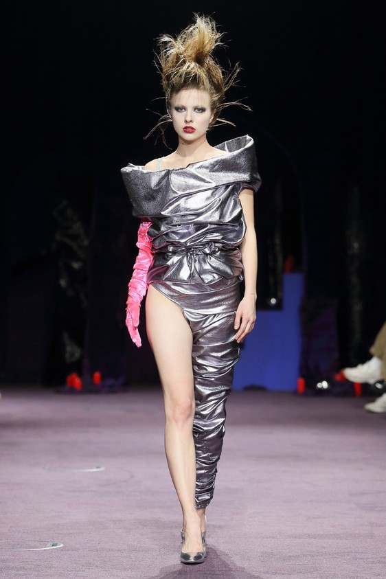 gluck_aw24_look2_by_boris_marberg_for_bfw