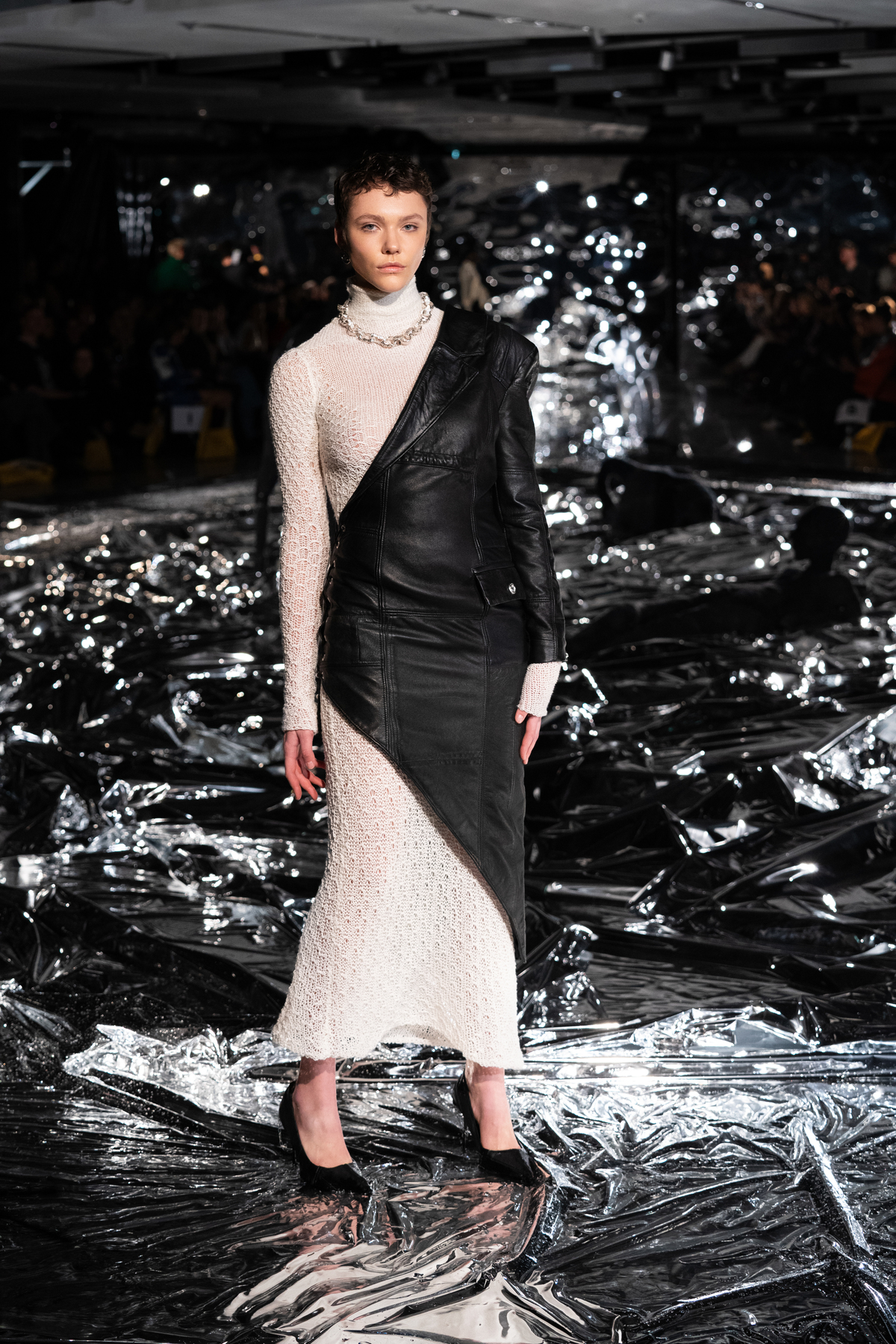 26_haderlump_aw24_runway_by_moritz_hogemann