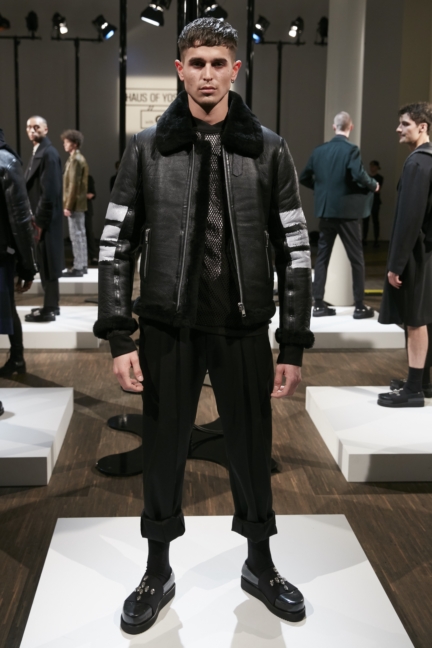 aw-2017_fashion-week-berlin_de_0003_house-of-yoshi-x-bomb_69699