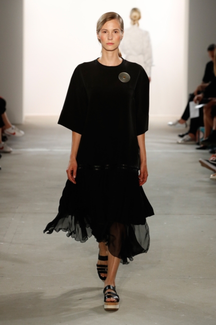 ss-2018_fashion-week-berlin_de_0020_ioana-ciolacu_71839