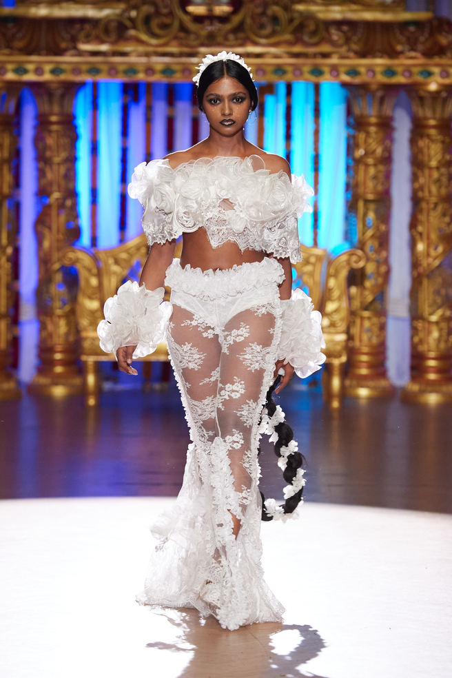 kitschy_couture_aw24_look005_by_james_cochrane_for_bfw