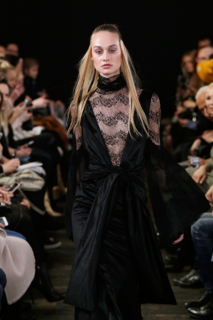 aw-2017_fashion-week-berlin_de_0001_lana-mueller_70125