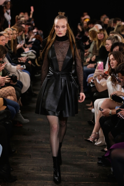 aw-2017_fashion-week-berlin_de_0003_lana-mueller_70123